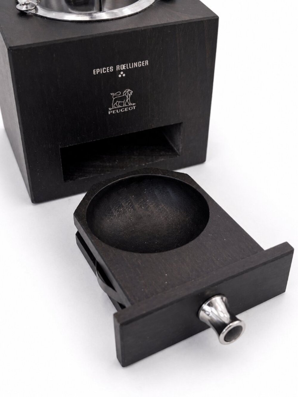 Peugeot Olivier Roellinger Beechwood Black Pepper Mill With Drawer Grinder - Picture 2 of 3
